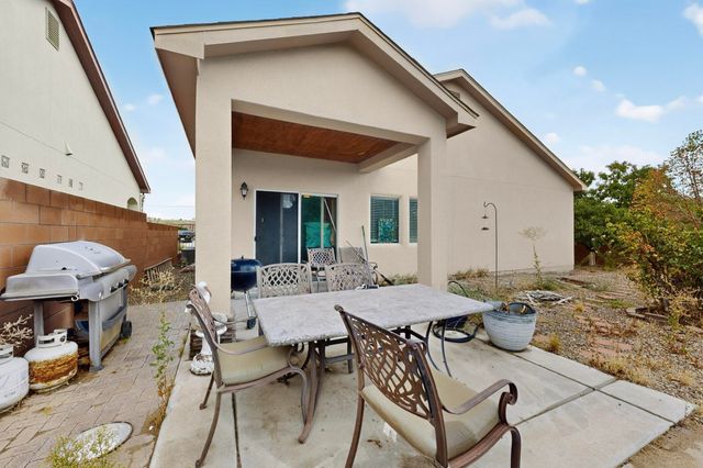 6356 AZALEAS Road NW, Albuquerque, NM 87114