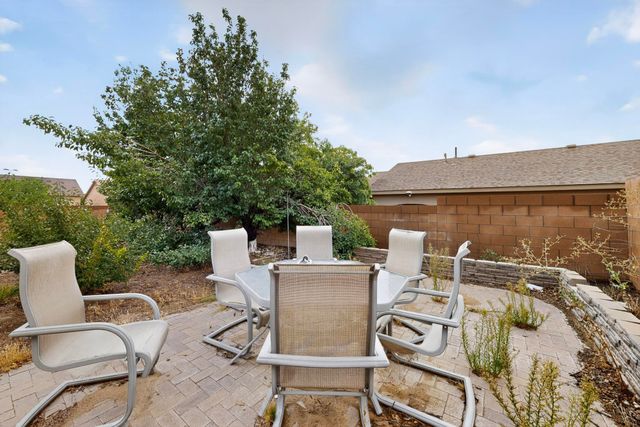 6356 AZALEAS Road NW, Albuquerque, NM 87114