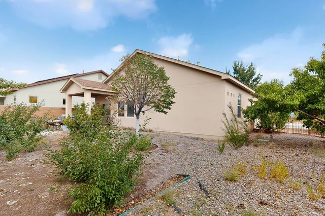 6356 AZALEAS Road NW, Albuquerque, NM 87114