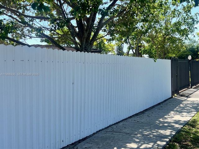 6300 NW 2nd St, Miami, FL 33126