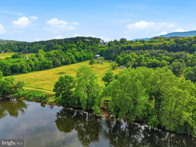 527 PANHANDLE RD, Bentonville, VA 22610