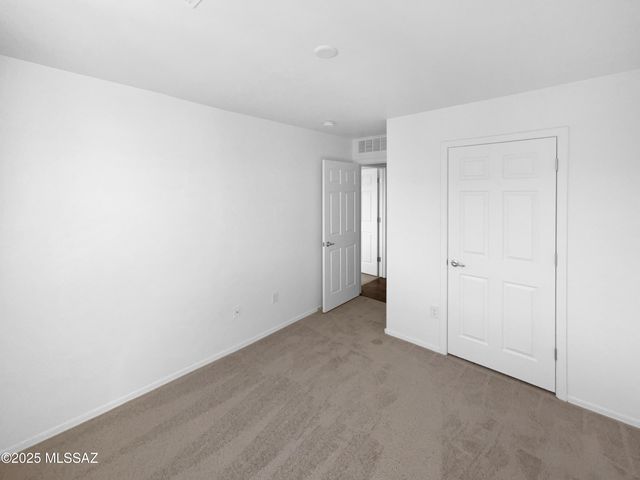 6555 E Brushback Loop, Tucson, AZ 85756