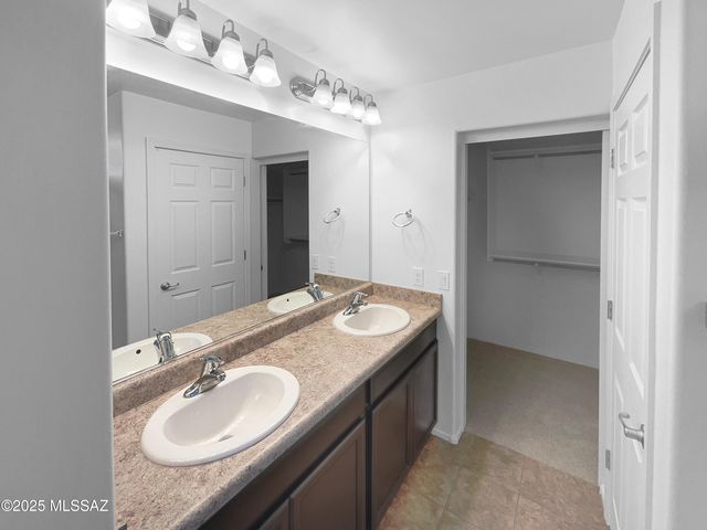 6555 E Brushback Loop, Tucson, AZ 85756
