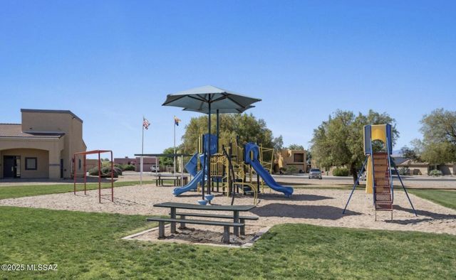 6555 E Brushback Loop, Tucson, AZ 85756