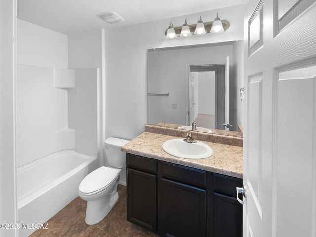 6555 E Brushback Loop, Tucson, AZ 85756