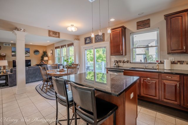 2872 Dartmouth Lane, West Dundee, IL 60118