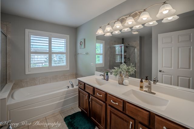 2872 Dartmouth Lane, West Dundee, IL 60118