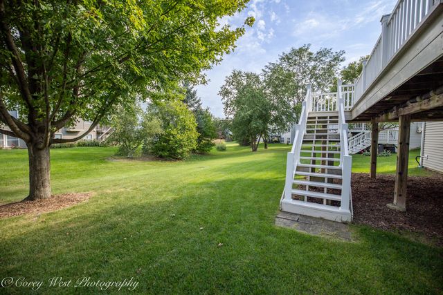 2872 Dartmouth Lane, West Dundee, IL 60118