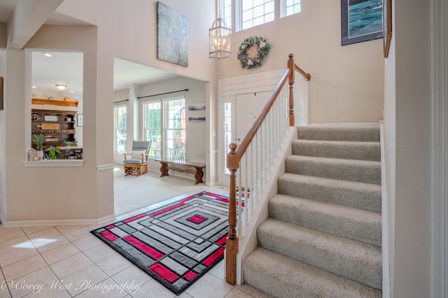 2872 Dartmouth Lane, West Dundee, IL 60118