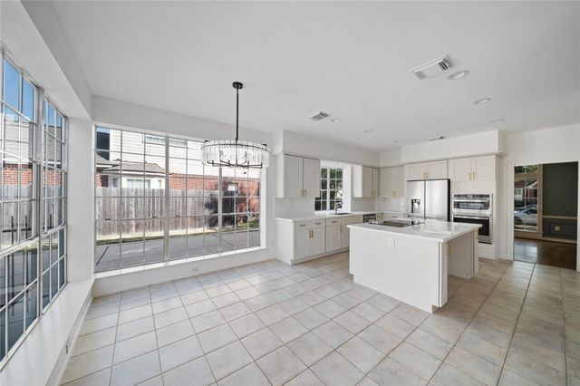 2106 Westshore Drive, Missouri City, TX 77459