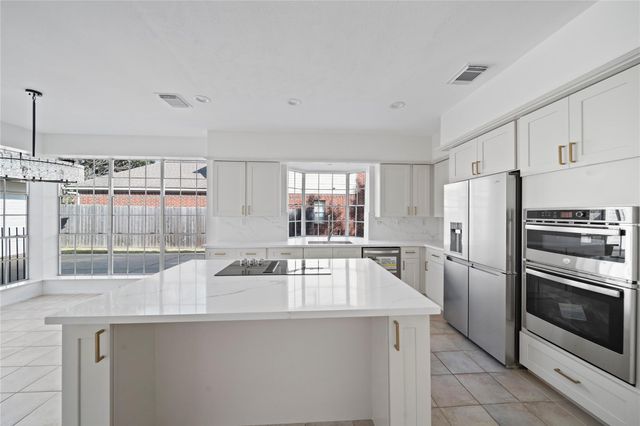 2106 Westshore Drive, Missouri City, TX 77459