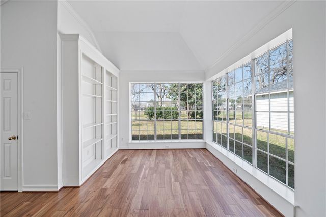 2106 Westshore Drive, Missouri City, TX 77459