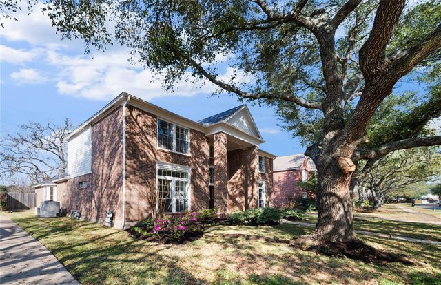 2106 Westshore Drive, Missouri City, TX 77459