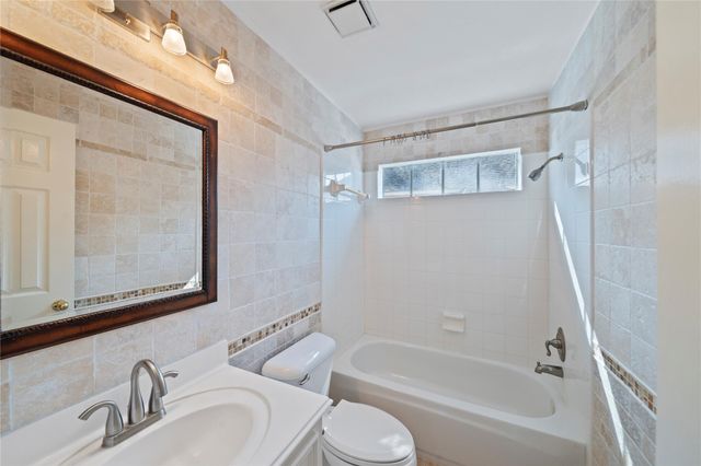 2106 Westshore Drive, Missouri City, TX 77459