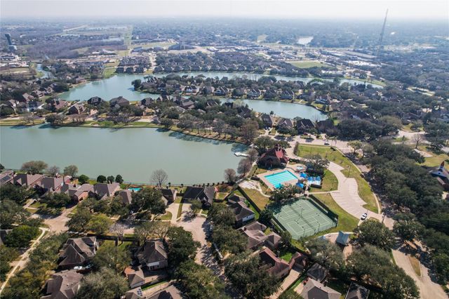 2106 Westshore Drive, Missouri City, TX 77459