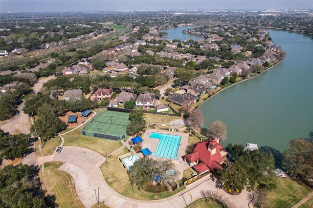 2106 Westshore Drive, Missouri City, TX 77459