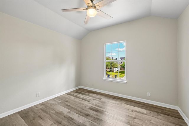607 Sparkling Brook LN, Leander, TX 78641