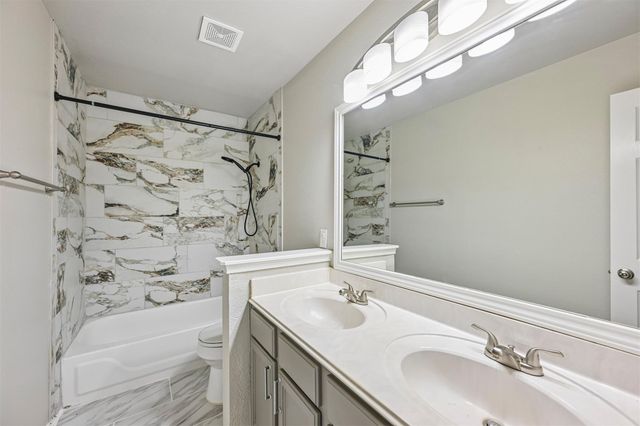 607 Sparkling Brook LN, Leander, TX 78641