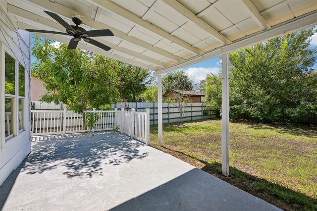 607 Sparkling Brook LN, Leander, TX 78641