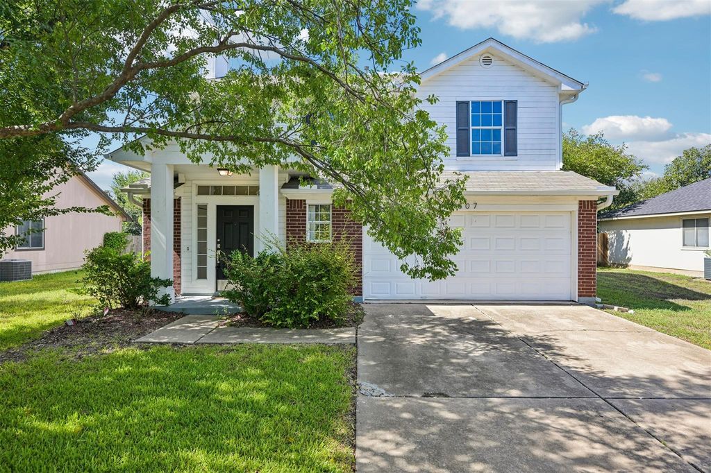 607 Sparkling Brook LN, Leander, TX 78641