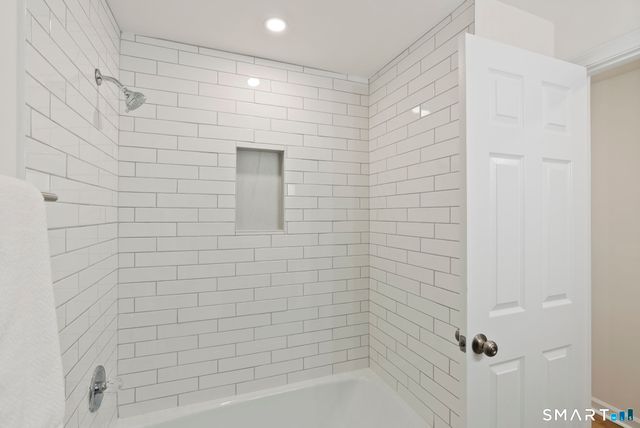 417 Buttonball Lane, Glastonbury, CT 06033