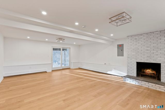 417 Buttonball Lane, Glastonbury, CT 06033