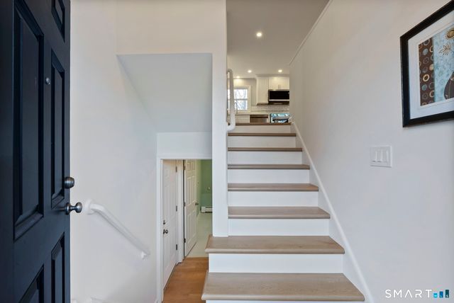 417 Buttonball Lane, Glastonbury, CT 06033