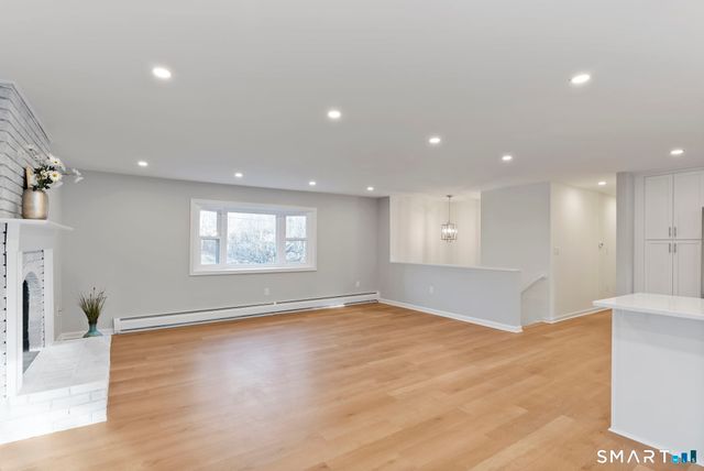 417 Buttonball Lane, Glastonbury, CT 06033