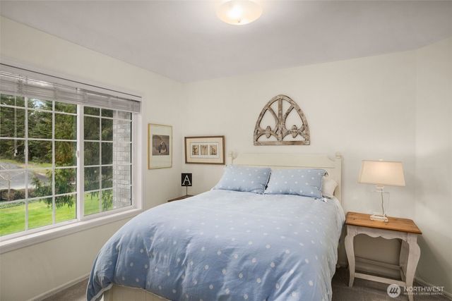 18604 215th Way NE, Woodinville, WA 98077