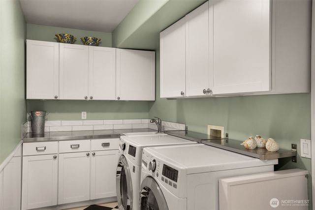 18604 215th Way NE, Woodinville, WA 98077