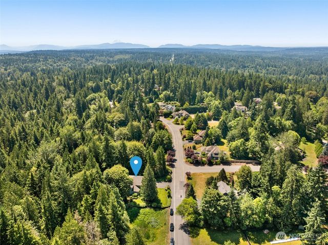 18604 215th Way NE, Woodinville, WA 98077
