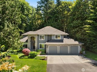 18604 215th Way NE, Woodinville, WA 98077