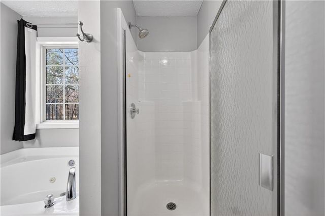 1453 Solomon Drive, Winder, GA 30680