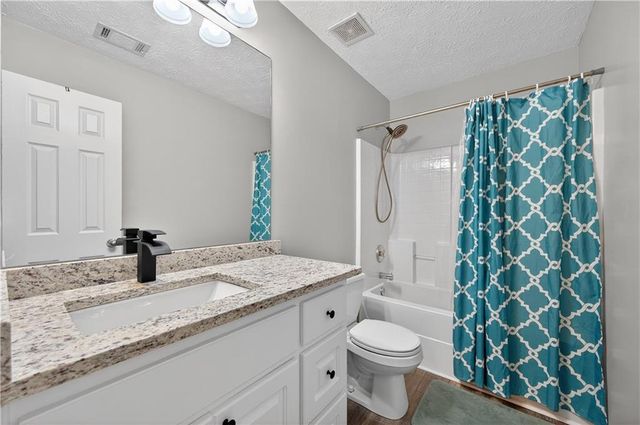 1453 Solomon Drive, Winder, GA 30680