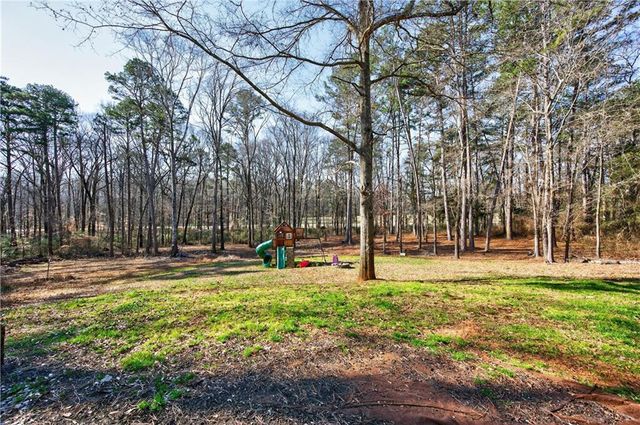 1453 Solomon Drive, Winder, GA 30680