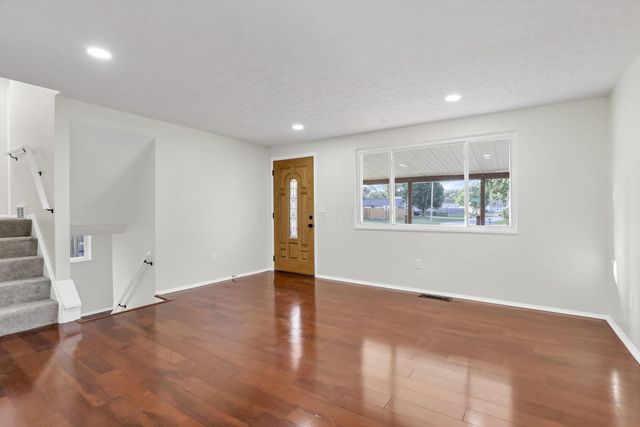 435 Carolann Avenue, Columbus, OH 43207