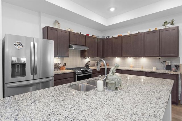 954 Golden Willow Lane, Conroe, TX 77304