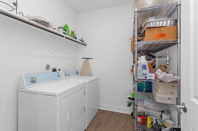 954 Golden Willow Lane, Conroe, TX 77304