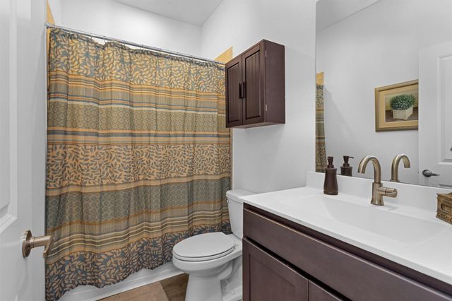 954 Golden Willow Lane, Conroe, TX 77304