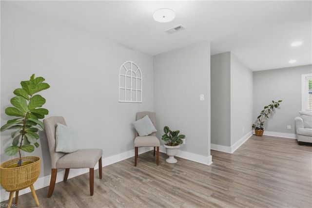 1801 Oneida CT, Virginia Beach, VA 23453