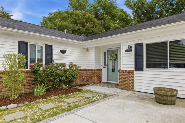 1801 Oneida CT, Virginia Beach, VA 23453