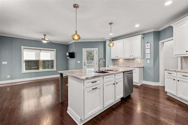 415 Vanderbilt Parkway, Newnan, GA 30265