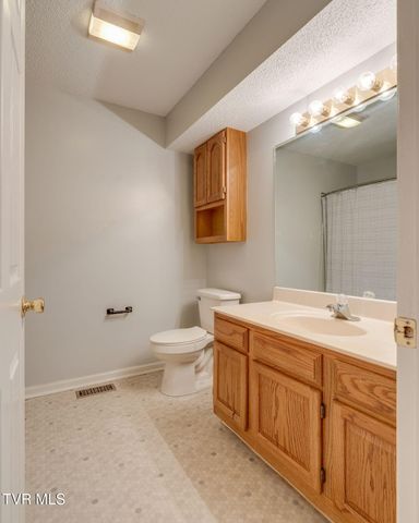 503 Phoenix Court 503, Kingsport, TN 37663