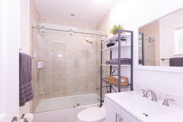 5756 Orchard Way, West Palm Beach, FL 33417