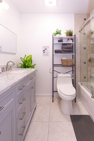 5756 Orchard Way, West Palm Beach, FL 33417