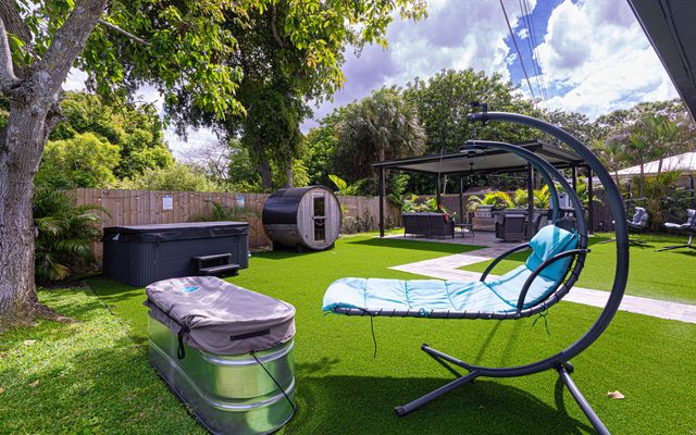 5756 Orchard Way, West Palm Beach, FL 33417