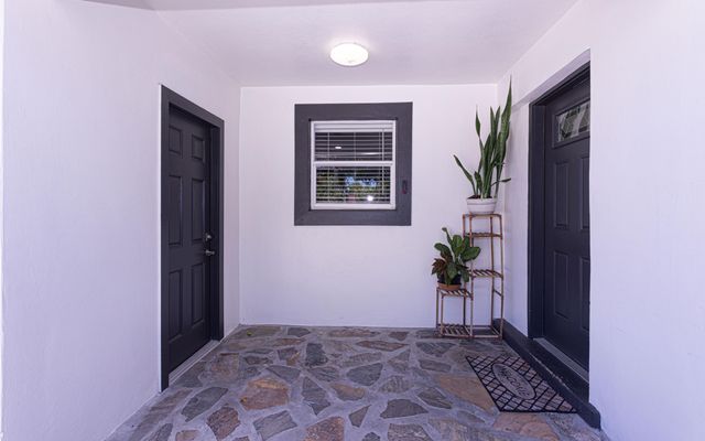 5756 Orchard Way, West Palm Beach, FL 33417