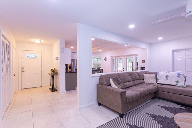 5756 Orchard Way, West Palm Beach, FL 33417