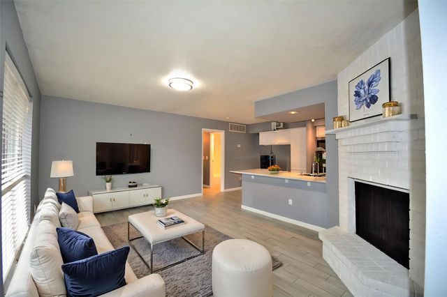 260 El Dorado Boulevard 903, Houston, TX 77598