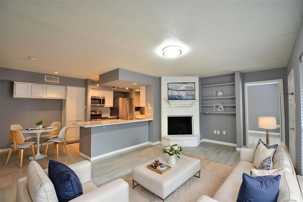 260 El Dorado Boulevard 903, Houston, TX 77598
